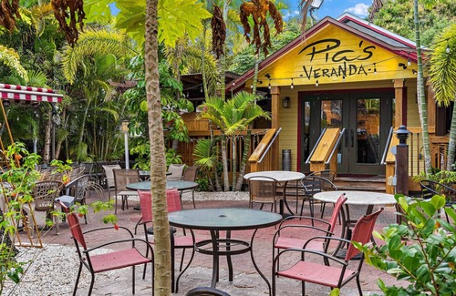 Gulfport House | GUEST HOUSE w/PRIVATE ENTRANCE & PATIO for rent in Gulfport, FL