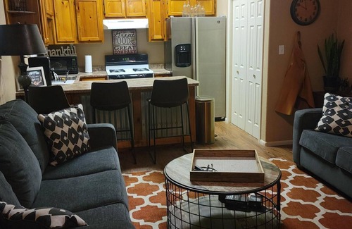 San Tan Valley Other | Guest House with horse privilege's, in the country & beautiful neighborhood.