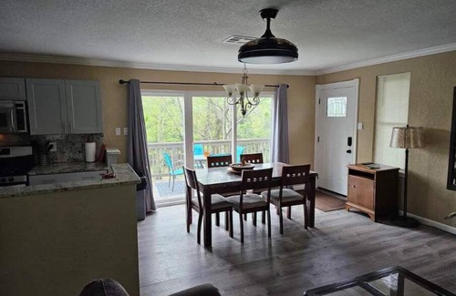 Spring House | Guest House with Private Beach!