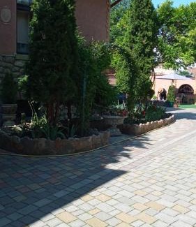 Berehove House | Guest House Zhanna