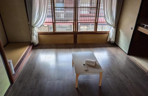 Hachiman-cho Apartment | Guest HouseSAKAI