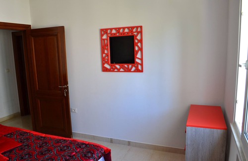 Hammam Sousse House | guest room 2 persons black/red