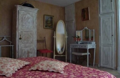 Puget House | Guest Room Luxurious With Swimming Pool In Parc Of Luberon