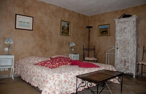 Puget House | Guest Room Luxurious With Swimming Pool In Parc Of Luberon