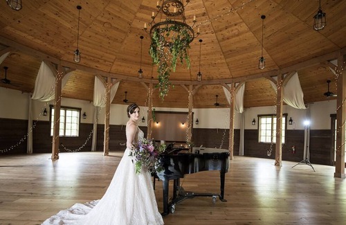 Gallatin House | Guest services with a prep/cooking/catering kitchen to serve your guests.