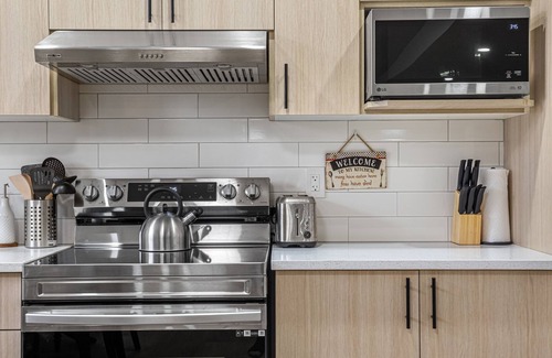 Keith House | Guest Suite Close to Banff
