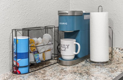 Speer Condo | Guest Suite I Kitchenette I 5 star Location I