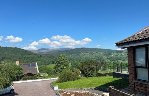 Marybank Apartment | Guest Suite n10 mins from NC500 route!nPrivate guest entrancenEn-suite Room only