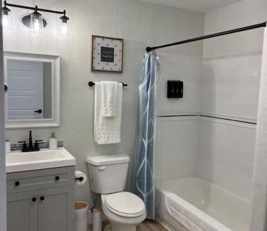 Idaho Falls Apartment | Guest Suites 1996 #2 - Fresh 1 bedroom 1 bath Suite