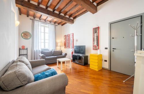 Oltretorrente Apartment | GuestHost - Central Shiny Apartment x3!