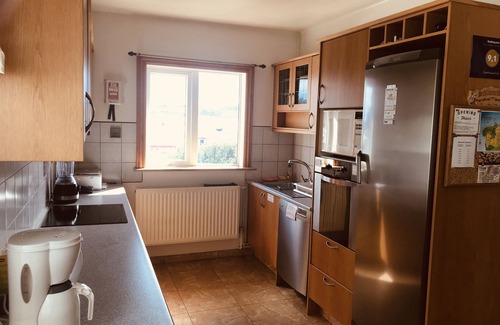 Vestmannaeyjar House | Guesthouse Árný