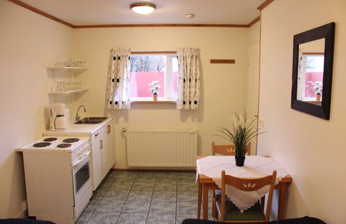 Vestmannaeyjar House | Guesthouse Árný