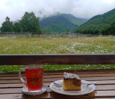 Mazeri House | Guesthouse Daeli