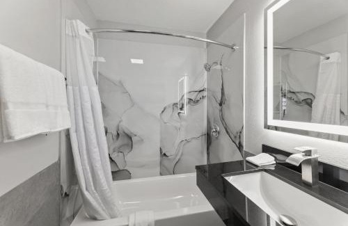 Western Division Hotel | GuestHouse Extended Stay Laredo