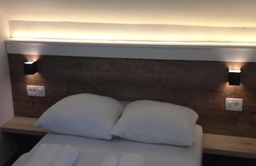 Jezerce House | Guesthouse Family Bosnic - Double Room with Balcony - 3