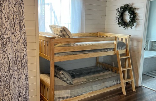 Three Forks Other | Guesthouse Farm Stay Near the Madison River!