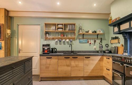 Ternaard House | Guesthouse Friesland Ternaard near Heritage