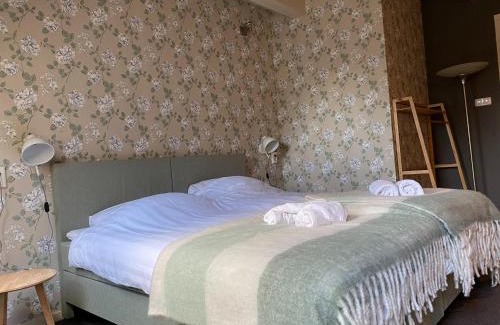 Ternaard House | Guesthouse Friesland Ternaard near Heritage