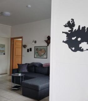 Myrdalshreppur House | Guesthouse Galleri Vík