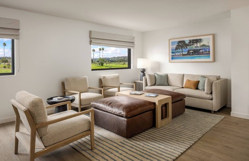 Rancho Santa Fe Resort | Guesthouse, Hotel at La Valle