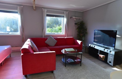 Radoy House | Guesthouse in Manger, Radøy Island