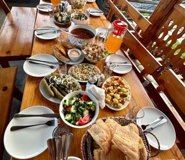 Omalo Hotel | Guesthouse Lasharai