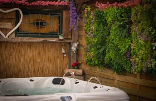 Municipality of Dongen Villa | Guesthouse Looierij de Luxe - privé wellness