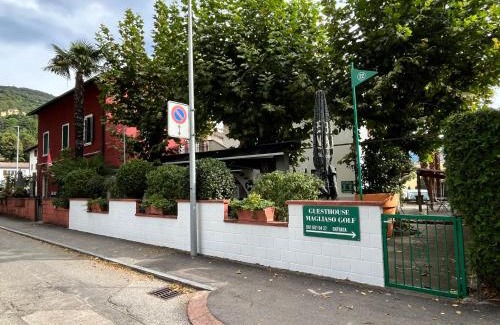 Magliaso House | GuestHouse Magliaso Golf Station by LR - self check in