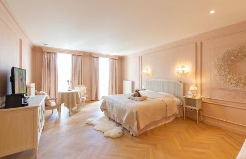 Historical Center Bruges House | Guesthouse Mirabel