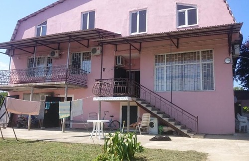Sokhumi House | Guesthouse on Bratiev Ezugbaya 26