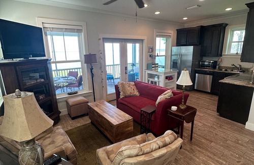 Elberta Cottage | Guesthouse on Wolf Bay