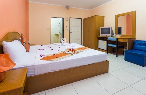 Nanai Road House | Guesthouse & Restaurant Belvedere - Central Triple Room with Ac near the beach