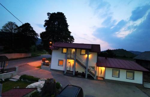Vrhovine House | Guesthouse Samolov