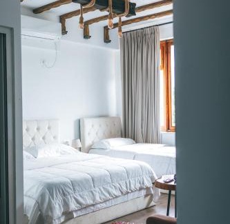 Permet House | GuestHouse "Shtëpia ime"
