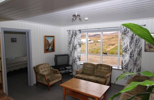 Reykholt House | Guesthouse Steindórsstadir
