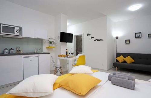 Gradina House | Guesthouse Villa DomeNico