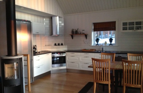 Mellerud O Villa | Guesthouse with a view over Mellerud golf course near Vänern.