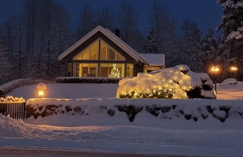 Mellerud O Villa | Guesthouse with a view over Mellerud golf course near Vänern.