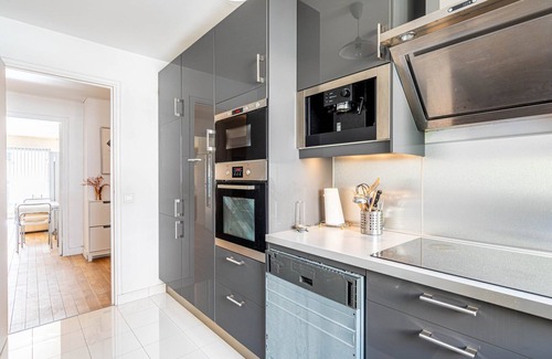 Passerelle Apartment | GuestReady - Abundant Light and Charm in Charonne