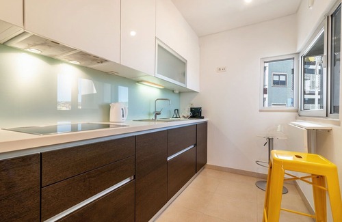 Alges Apartment | GuestReady - Alges Apt with Stunning Rooftop Pool