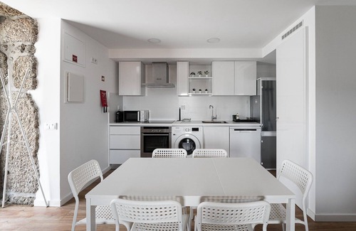 Ventosa House | GuestReady - Casa da Foz 2
