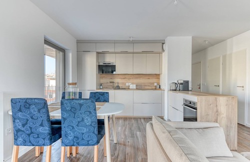 Yves Farge - Le Fleuve Apartment | GuestReady - Charming getaway with a terrace