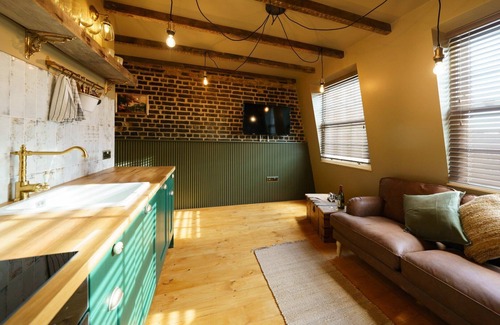 Tower Hamlets Apartment | GuestReady - Charming heritage stay in London