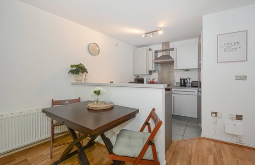 Rotherhithe Apartment | GuestReady - Elegant Getaway in London