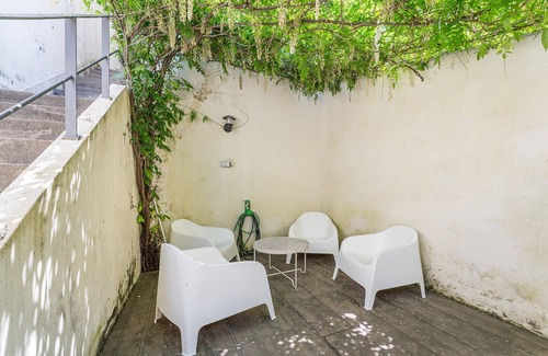 Paranhos Apartment | GuestReady Essential - Costa Cabral Guesthouse, R1