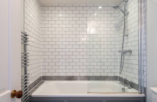 Leabridge Apartment | GuestReady - Family Home in East London - child-friendly