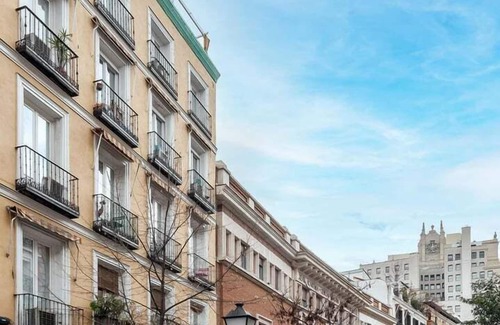 Justicia Apartment | GuestReady - Flat near Plaza Mayor