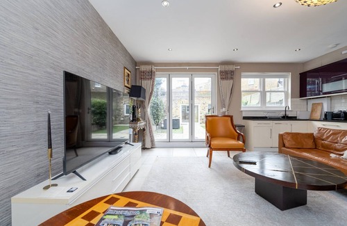 Town Apartment | GuestReady - Fulham oasis retreat with garden