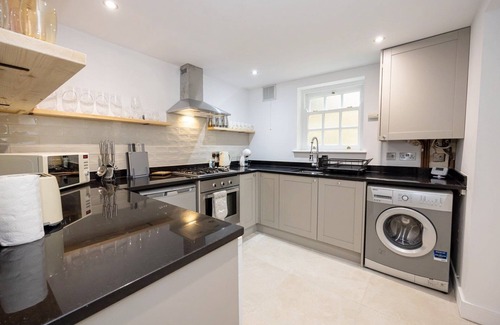 Hope Street Apartment | GuestReady - Georgian Quarter retreat with terrace