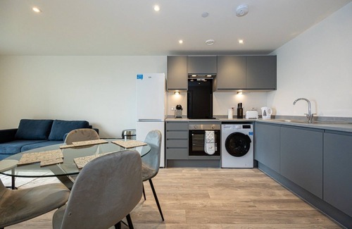 Everton Apartment | GuestReady - Lux getaway in Liverpool